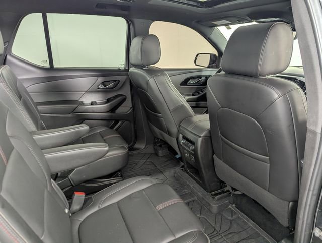 Used 2024 Chevrolet Traverse RS w/ LPO, Floor Liner Package AWD/4WD image 28