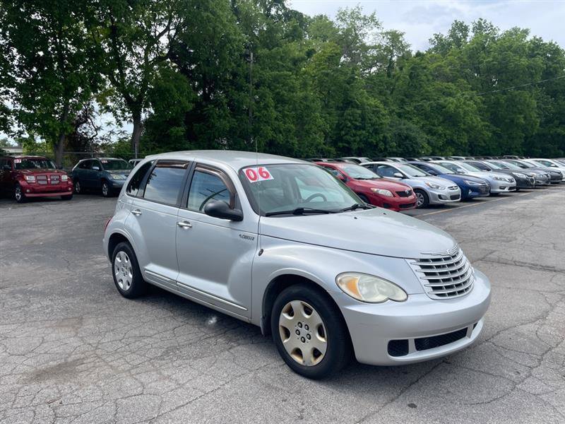 Used 2006 Chrysler PT Cruiser Touring FWD image 3