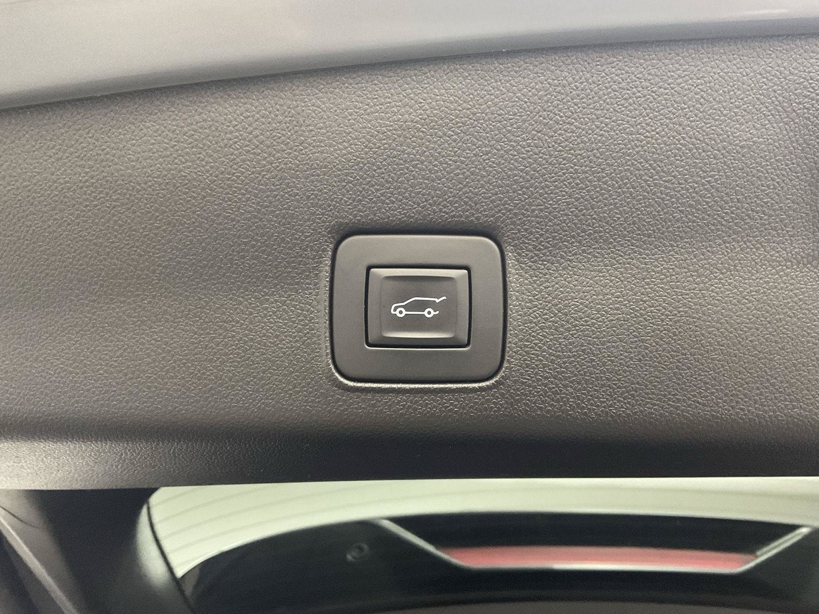 Certified 2023 Chevrolet TrailBlazer RS w/ Sun and Liftgate Package FWD image 30