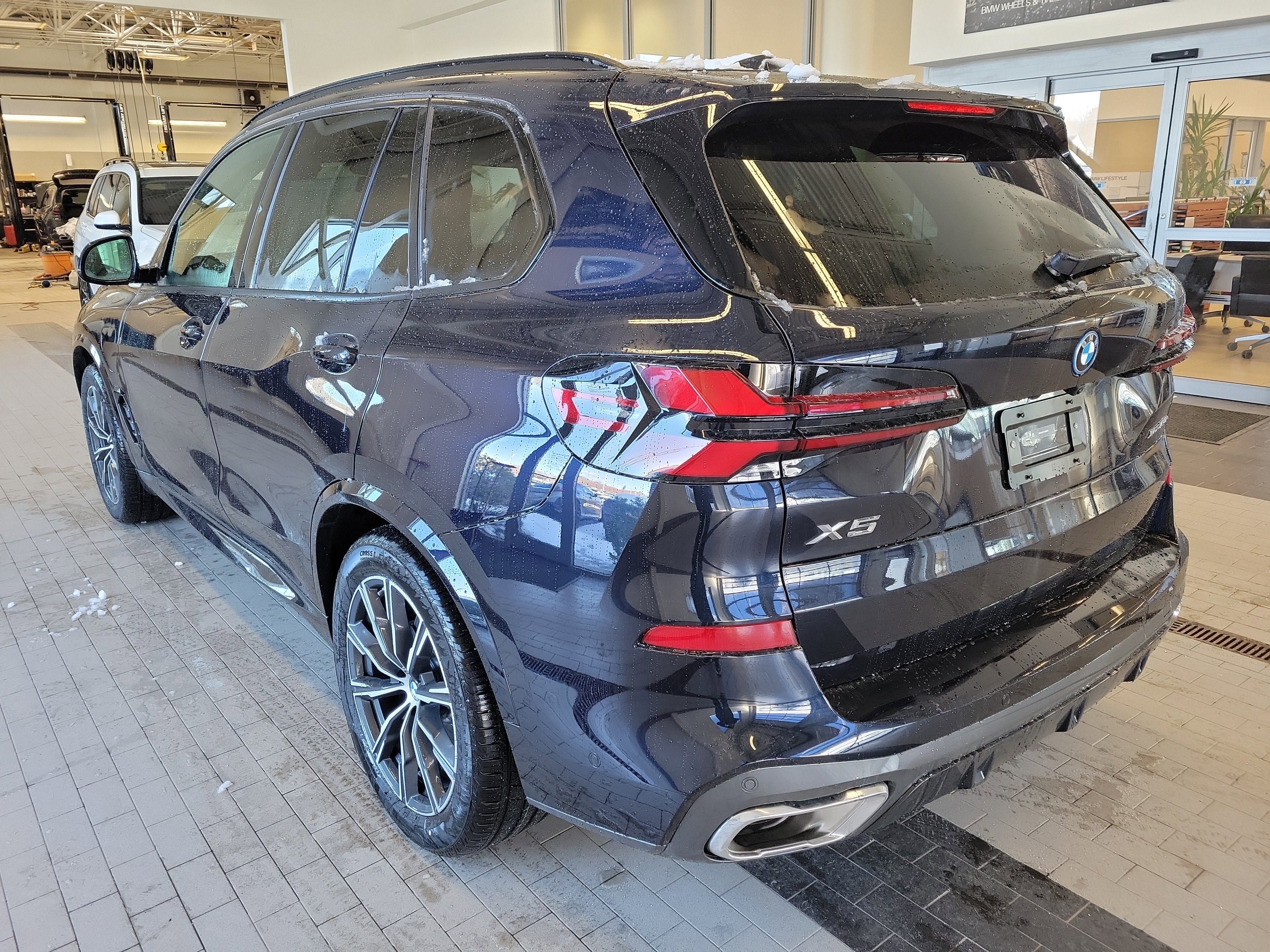 New 2026 BMW X5 xDrive50e AWD/4WD image 5