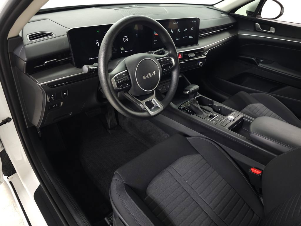 Used 2025 Kia K5 LXS FWD image 15