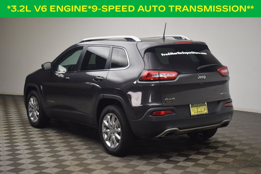 Used 2017 Jeep Cherokee Limited AWD/4WD image 6
