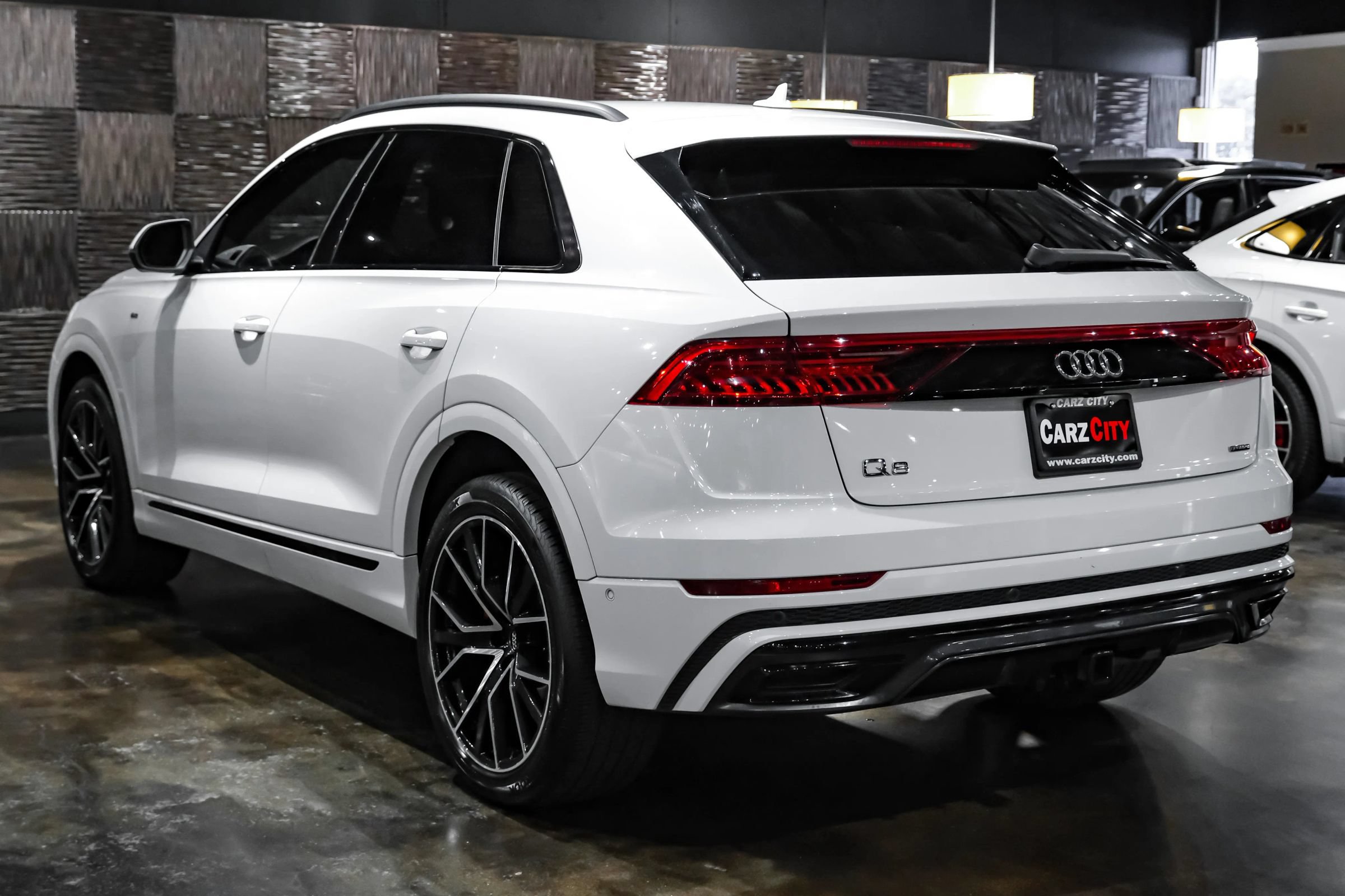 Used 2019 Audi Q8 Prestige w/ Year 1 Package AWD/4WD image 10