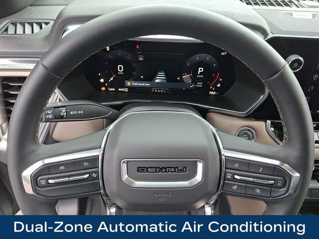 Used 2024 GMC Canyon Denali AWD/4WD image 4