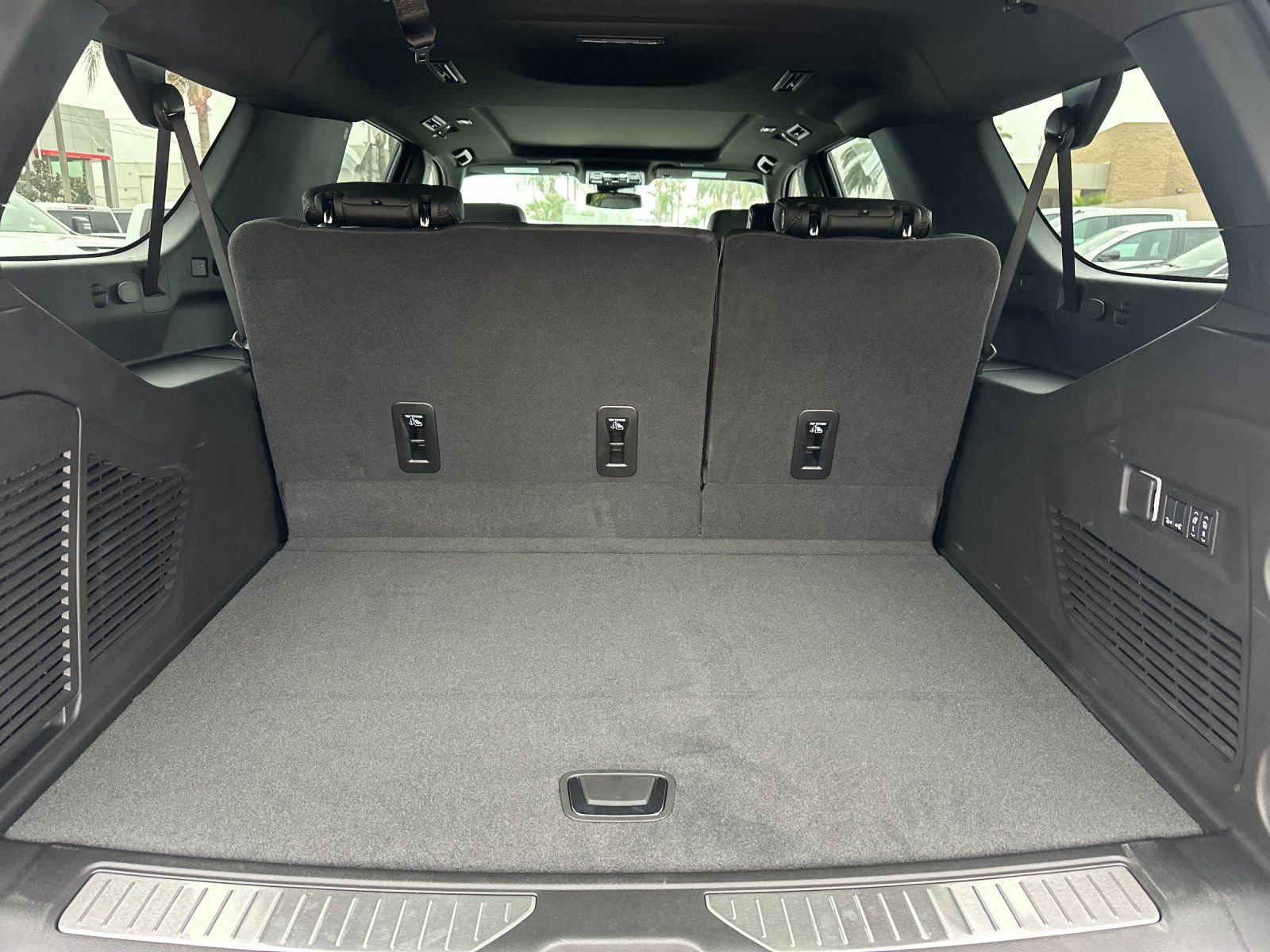 New 2026 GMC Yukon XL Denali w/ Sun & Power Step Package AWD/4WD image 16