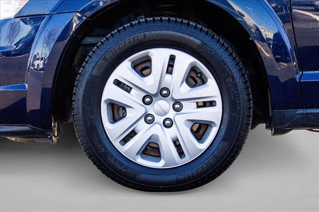 Used 2020 Dodge Journey SE image 9