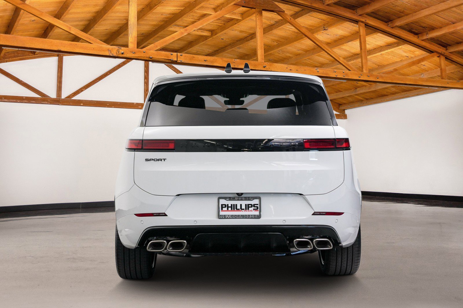 Used 2025 Land Rover Range Rover Sport Dynamic SE image 4