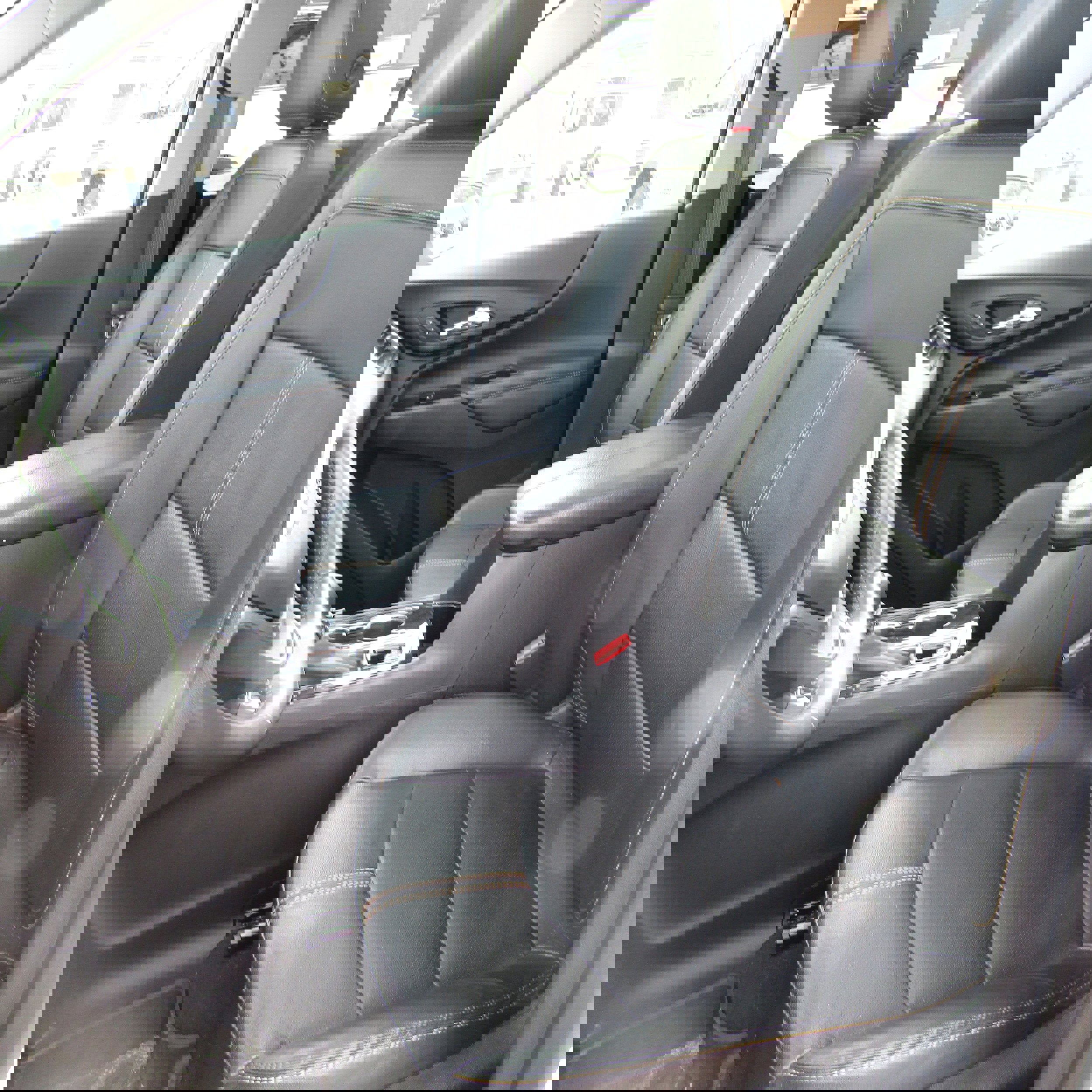 Used 2022 Chevrolet Equinox Premier image 18