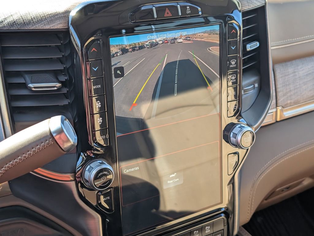 Used 2023 RAM 2500 Limited image 28