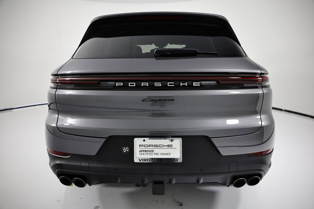 Certified 2025 Porsche Cayenne AWD/4WD image 6