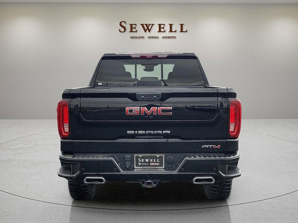 Used 2023 GMC Sierra 1500 AT4 w/ Technology Package AWD/4WD image 4