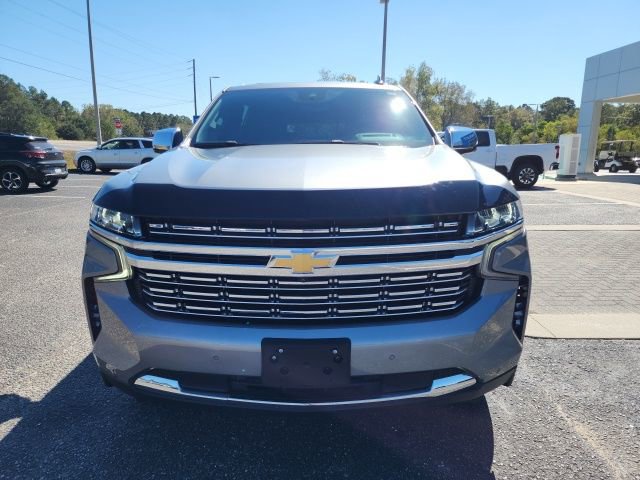 Used 2024 Chevrolet Suburban Premier w/ Premium Package image 4