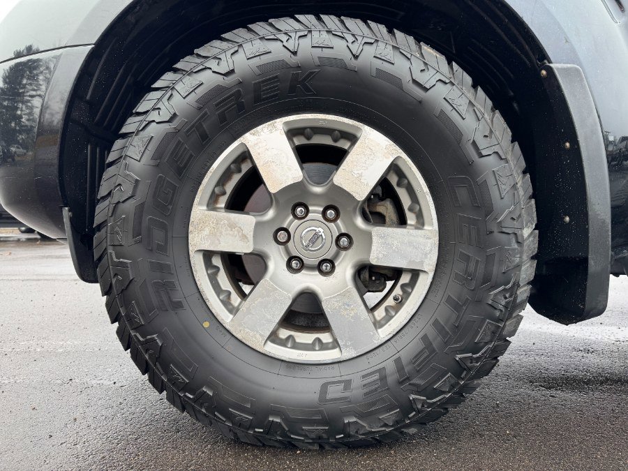 Used 2012 Nissan Frontier PRO-4X image 13