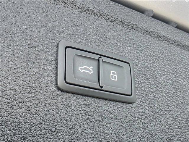 Certified 2023 Audi Q5 2.0T Premium w/ Convenience Package image 20