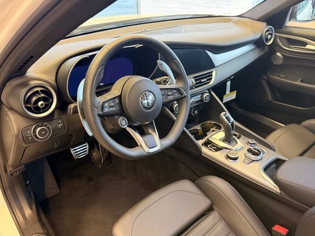 Used 2024 Alfa Romeo Giulia Veloce image 19