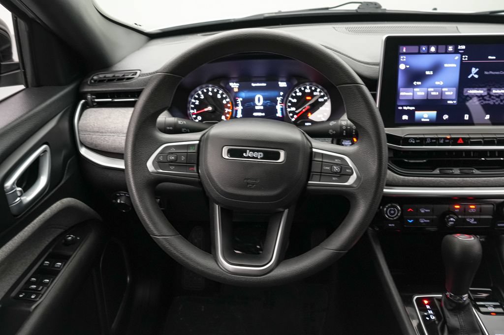 Used 2023 Jeep Compass Sport AWD/4WD image 13