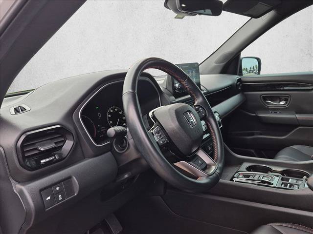 Used 2025 Honda Pilot TrailSport image 9