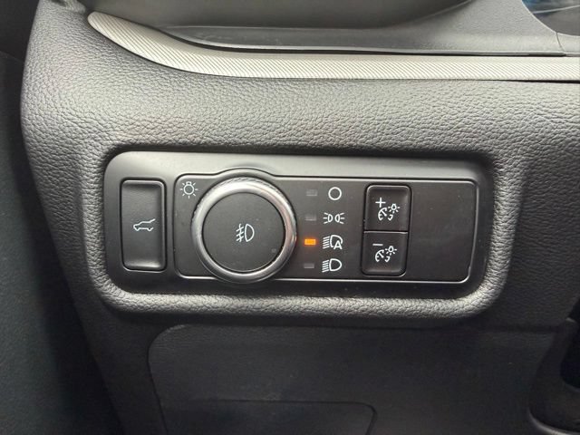 Certified 2023 Ford Explorer XLT w/ Equipment Group 202A AWD/4WD image 25