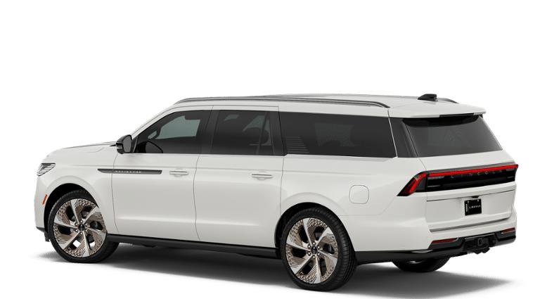 New 2026 Lincoln Navigator L Black Label AWD/4WD image 2