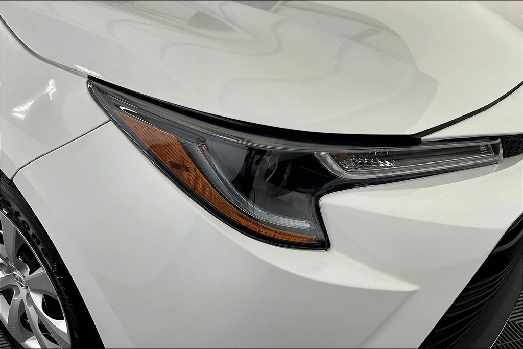 Used 2024 Toyota Corolla LE image 38