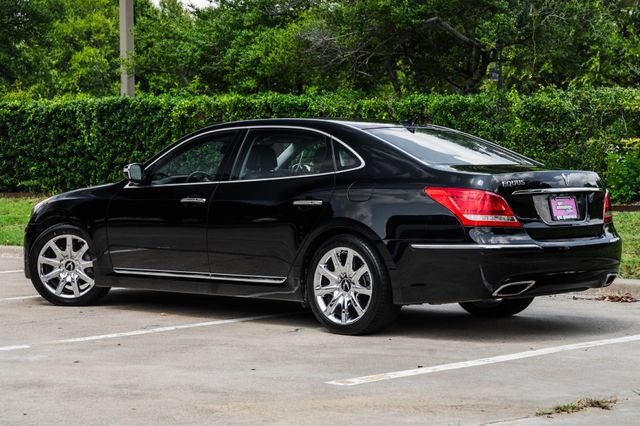 Used 2012 Hyundai Equus Signature RWD image 4