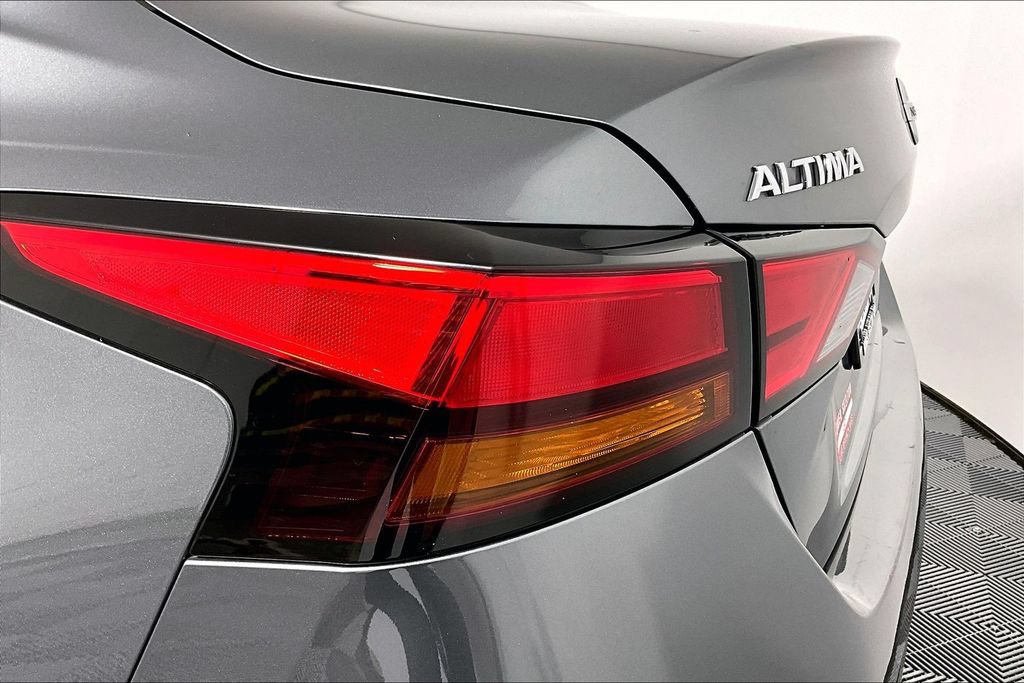 Used 2019 Nissan Altima 2.5 SR w/ SR Premium Package FWD image 29