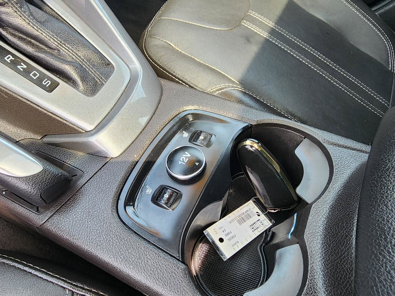 Used 2014 Ford Focus Titanium FWD image 20