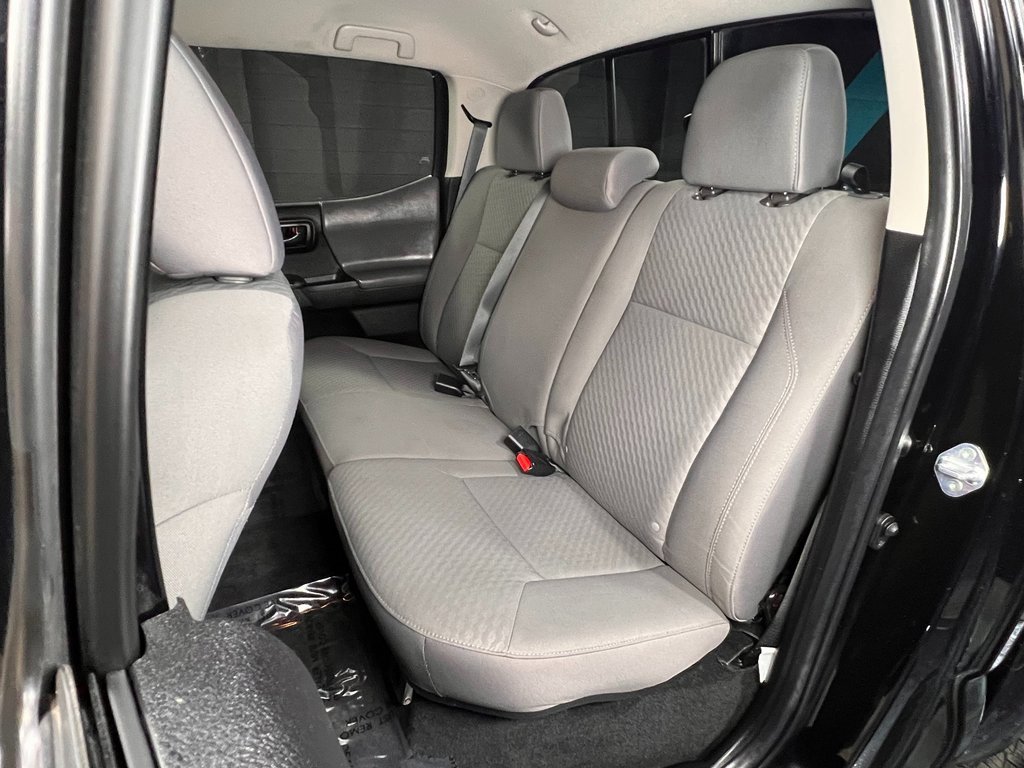 Used 2022 Toyota Tacoma SR image 12