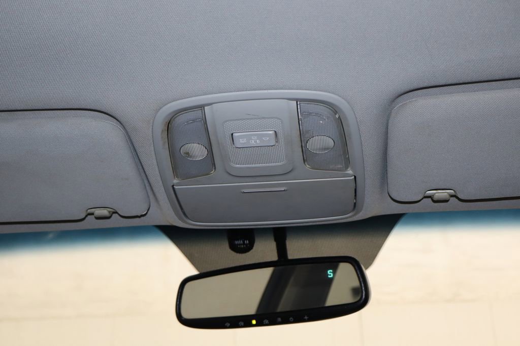 Used 2018 Kia Optima EX image 29