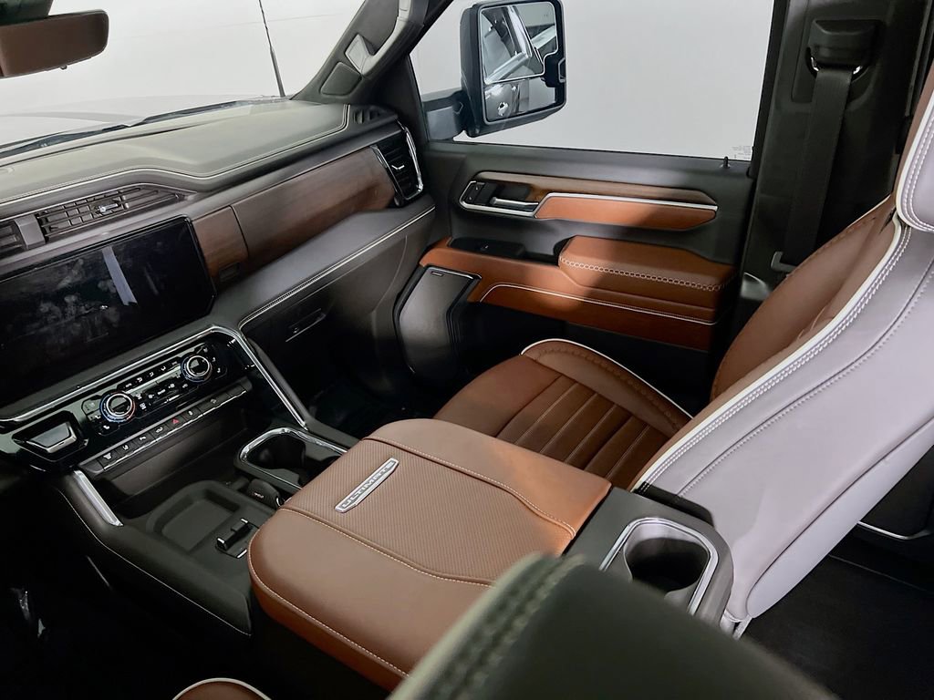 Used 2025 GMC Sierra 2500 Denali Ultimate image 24