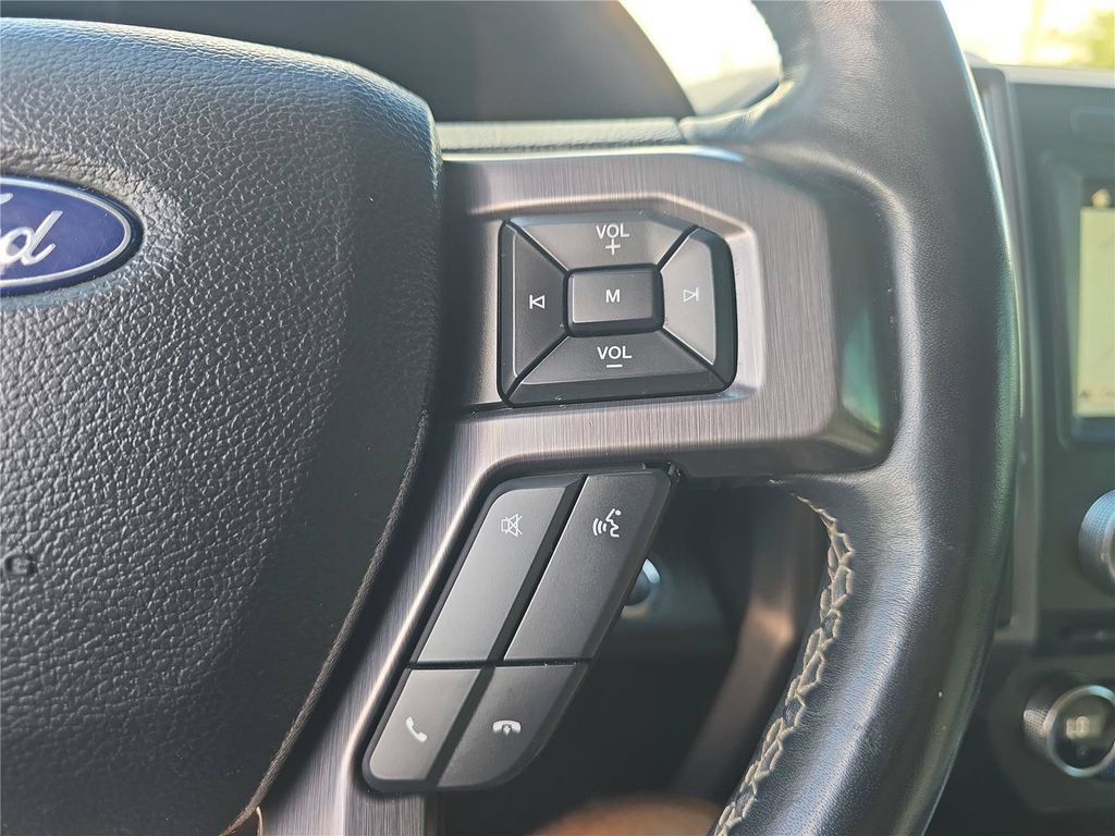 Used 2018 Ford Expedition Platinum RWD image 25
