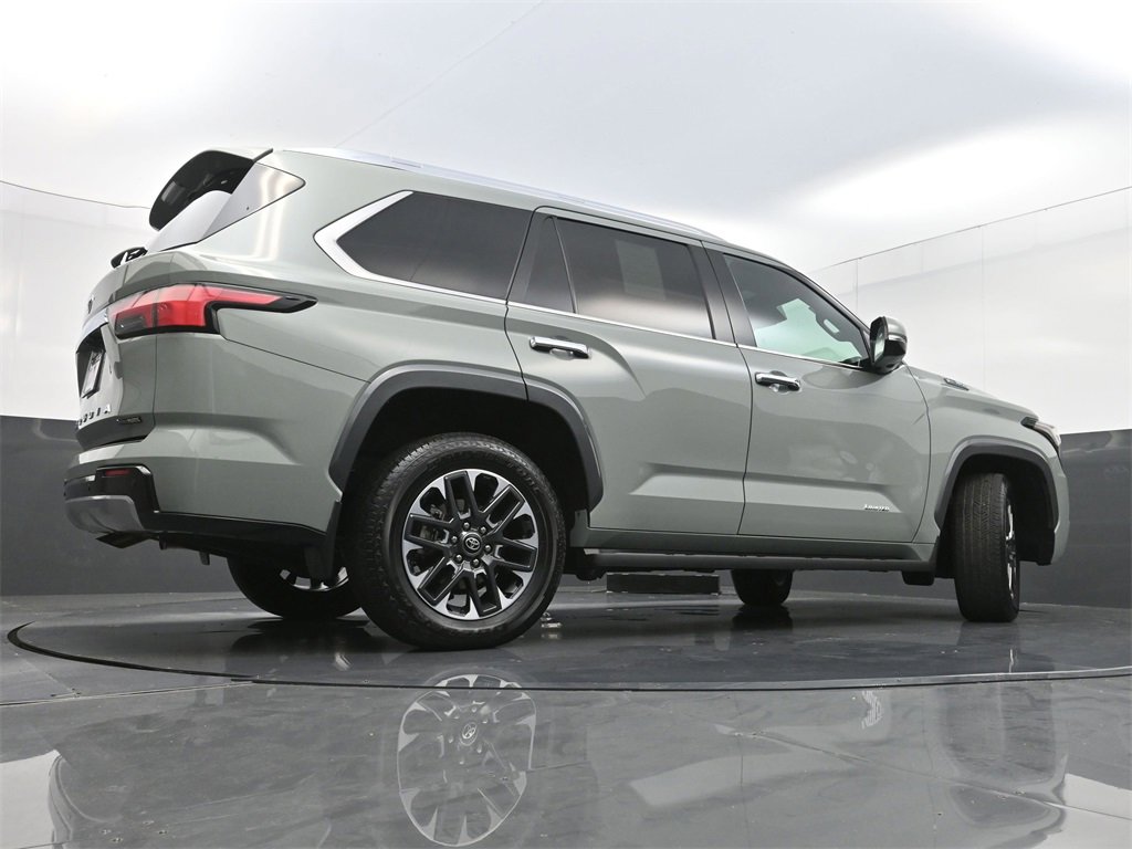 Used 2025 Toyota Sequoia Limited image 36