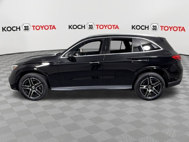 Used 2025 Mercedes-Benz GLC 300 4MATIC image 4