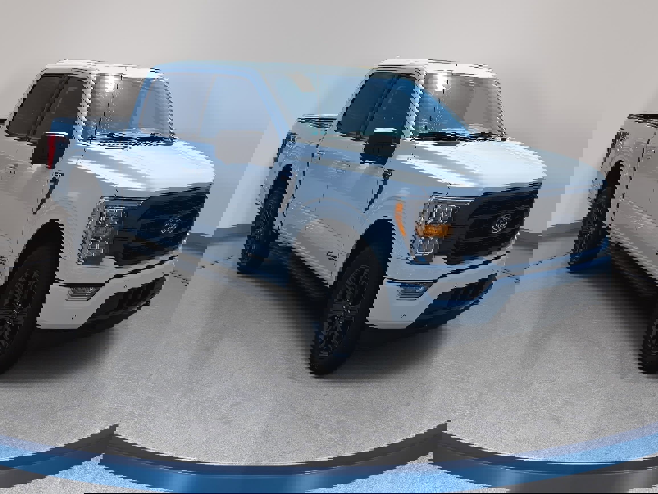 Used 2023 Ford F150 XLT w/ Equipment Group 302A High image 3