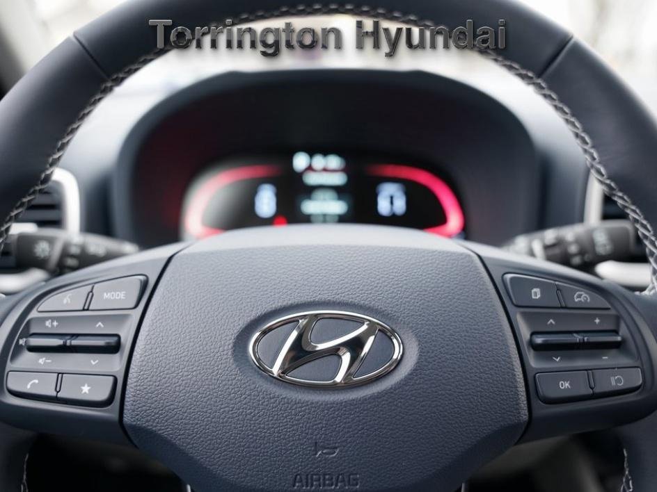 New 2025 Hyundai Venue Limited image 9