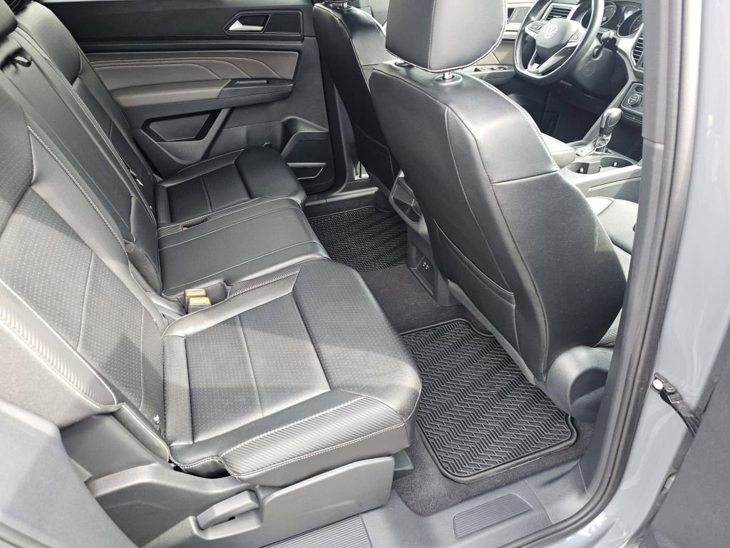 Used 2021 Volkswagen Atlas Cross Sport SE w/ Panoramic Sunroof Package AWD/4WD image 5