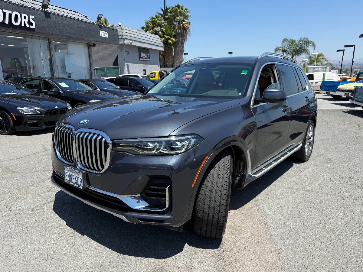 Used 2020 BMW X7 xDrive40i w/ Premium Package AWD/4WD image 3