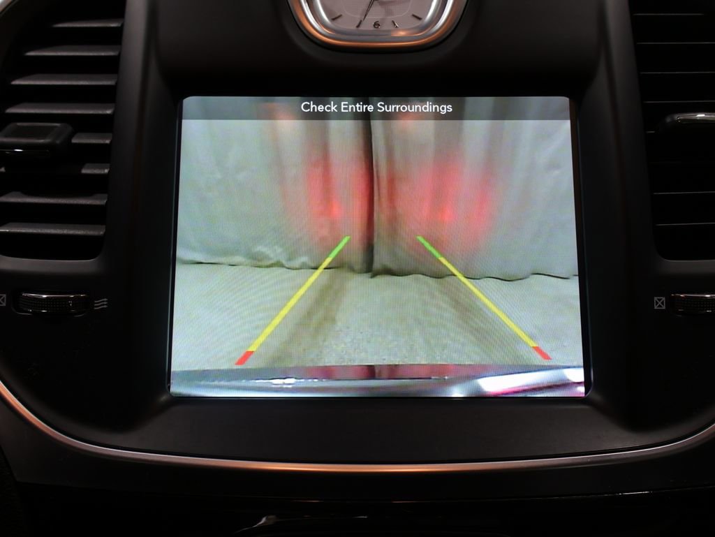 Used 2019 Chrysler 300 Touring image 26