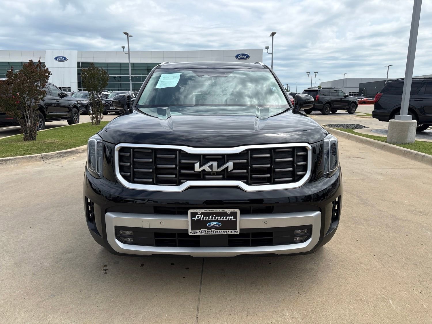 Used 2024 Kia Telluride SX FWD image 8