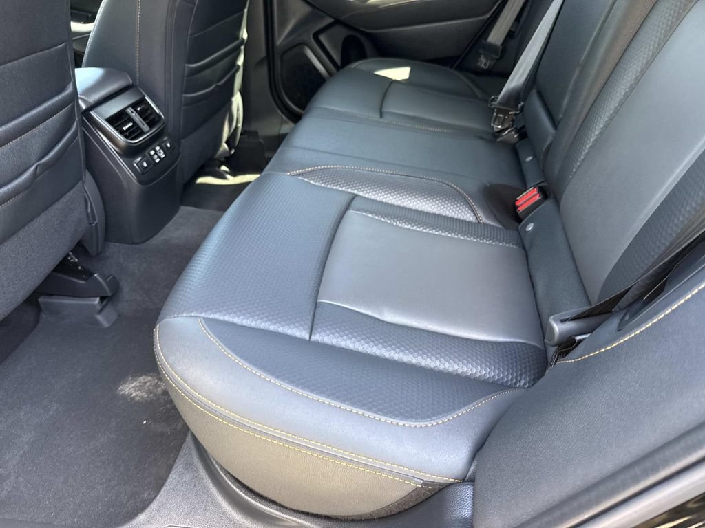 Used 2025 Subaru Outback Wilderness w/ Wilderness Package AWD/4WD image 15