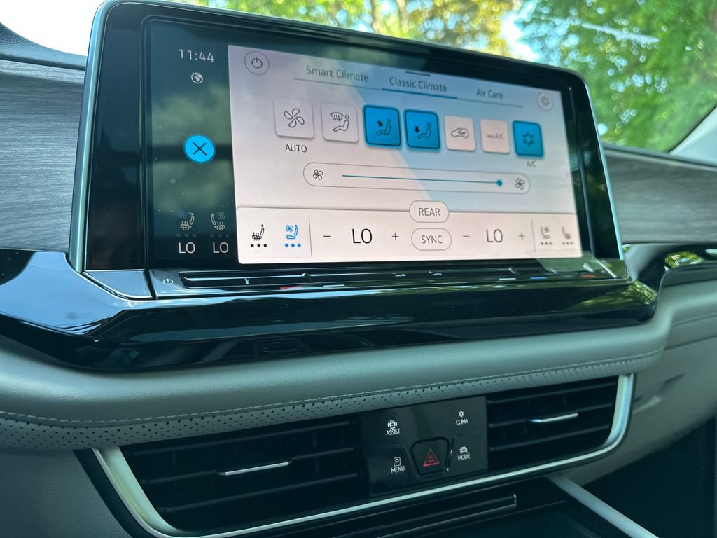 New 2026 Volkswagen Atlas SEL Premium R-Line AWD/4WD image 16