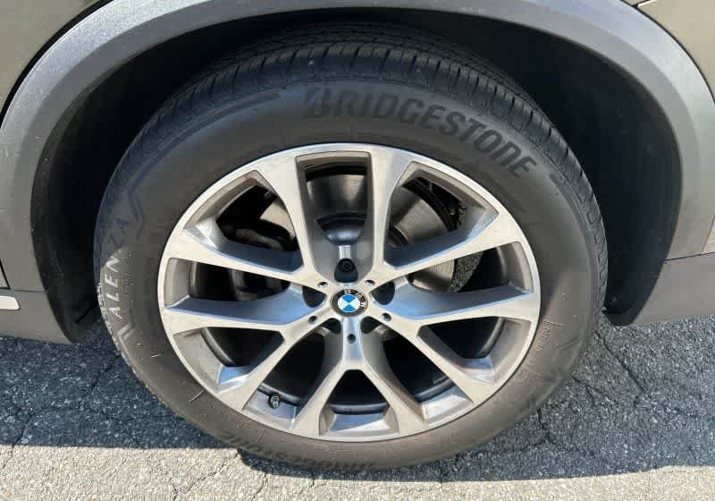 Used 2025 BMW X5 xDrive40i AWD/4WD image 16