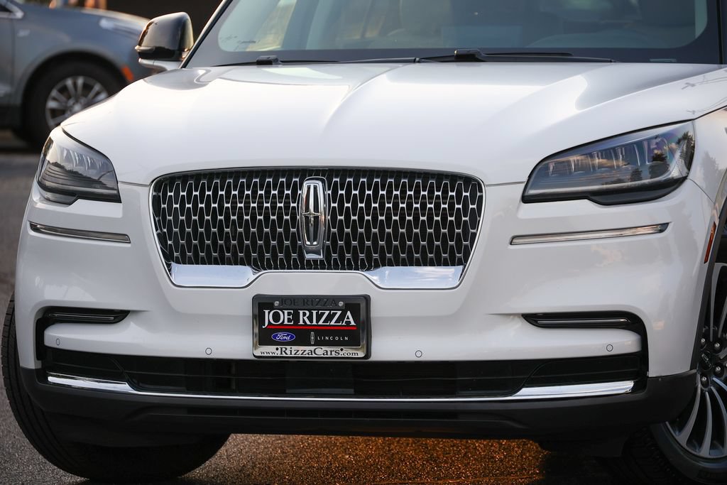 Used 2022 Lincoln Aviator AWD w/ Premium Package image 19