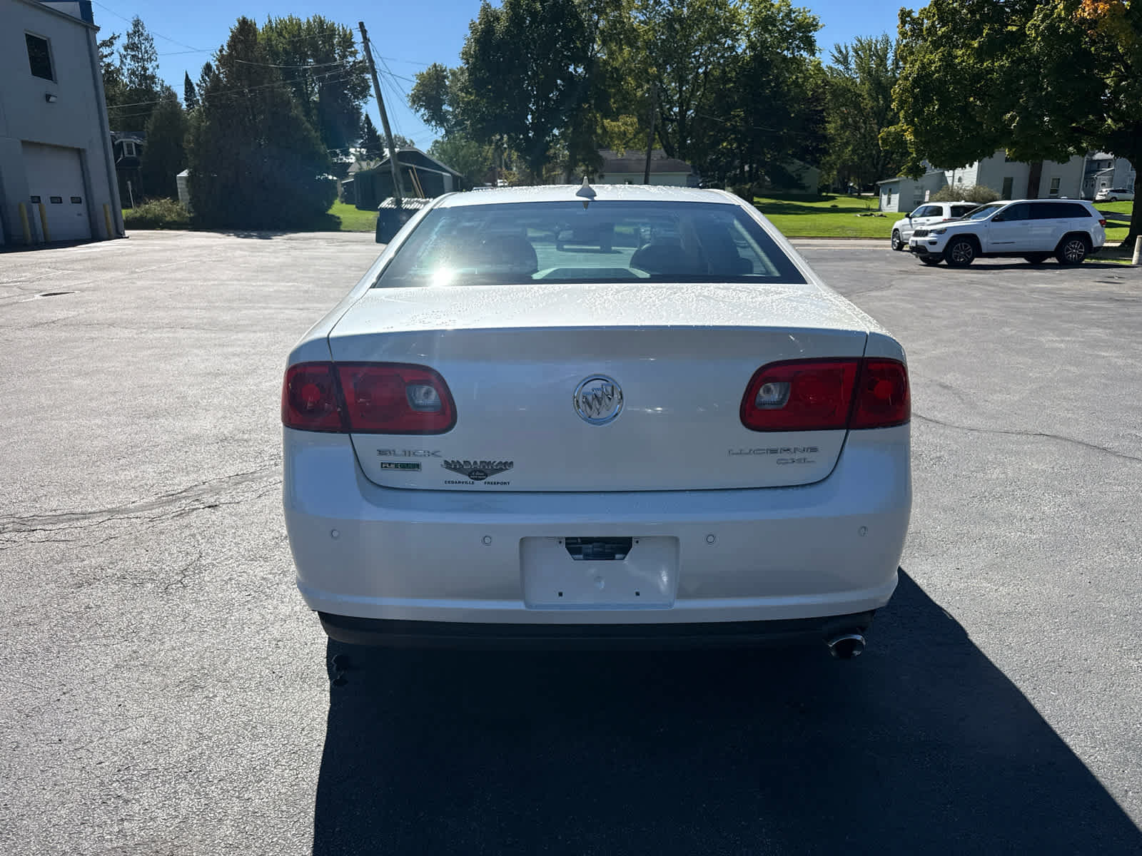 Used 2011 Buick Lucerne CXL FWD image 4