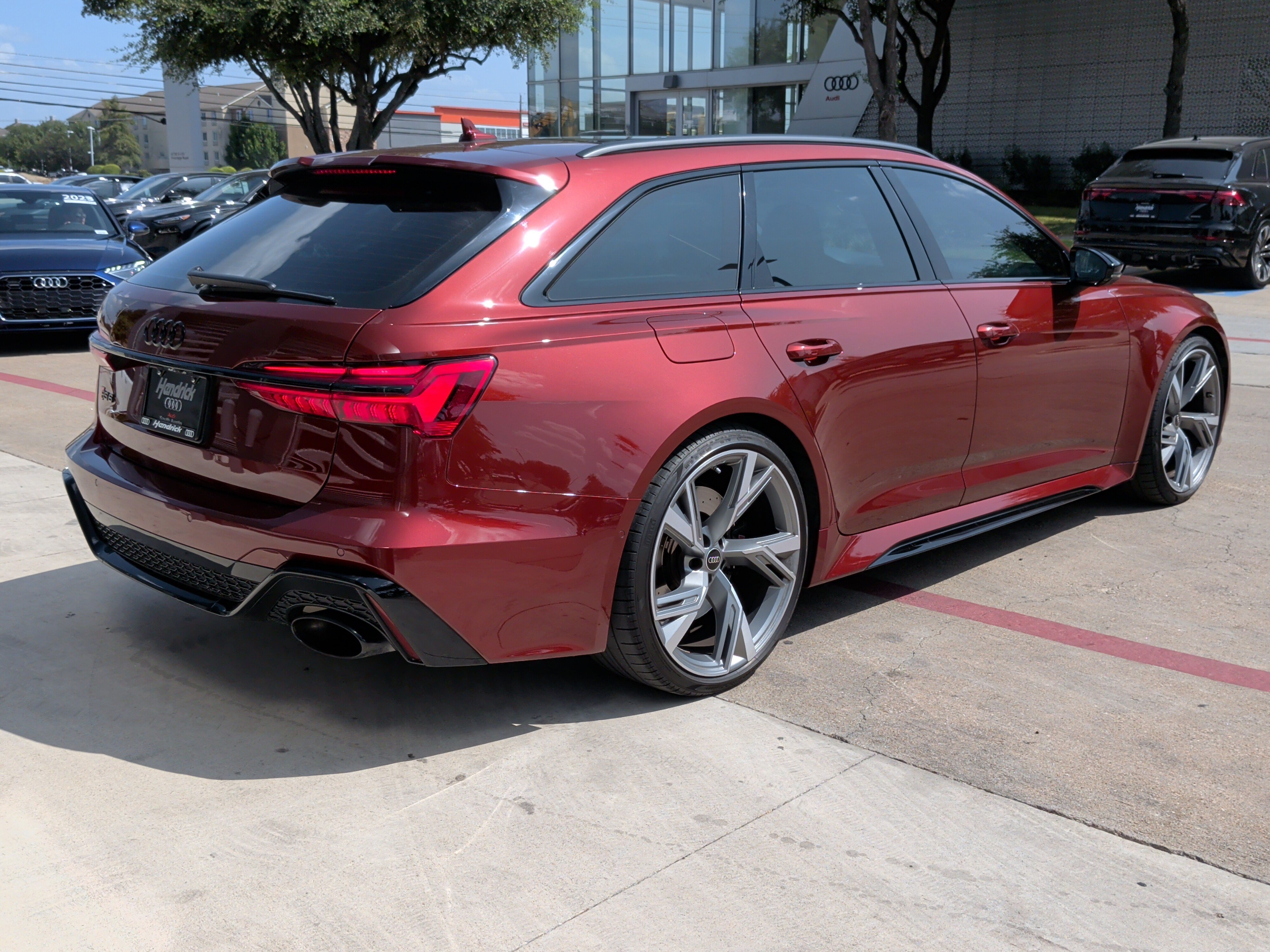 Used 2024 Audi RS 6 performance AWD/4WD image 10