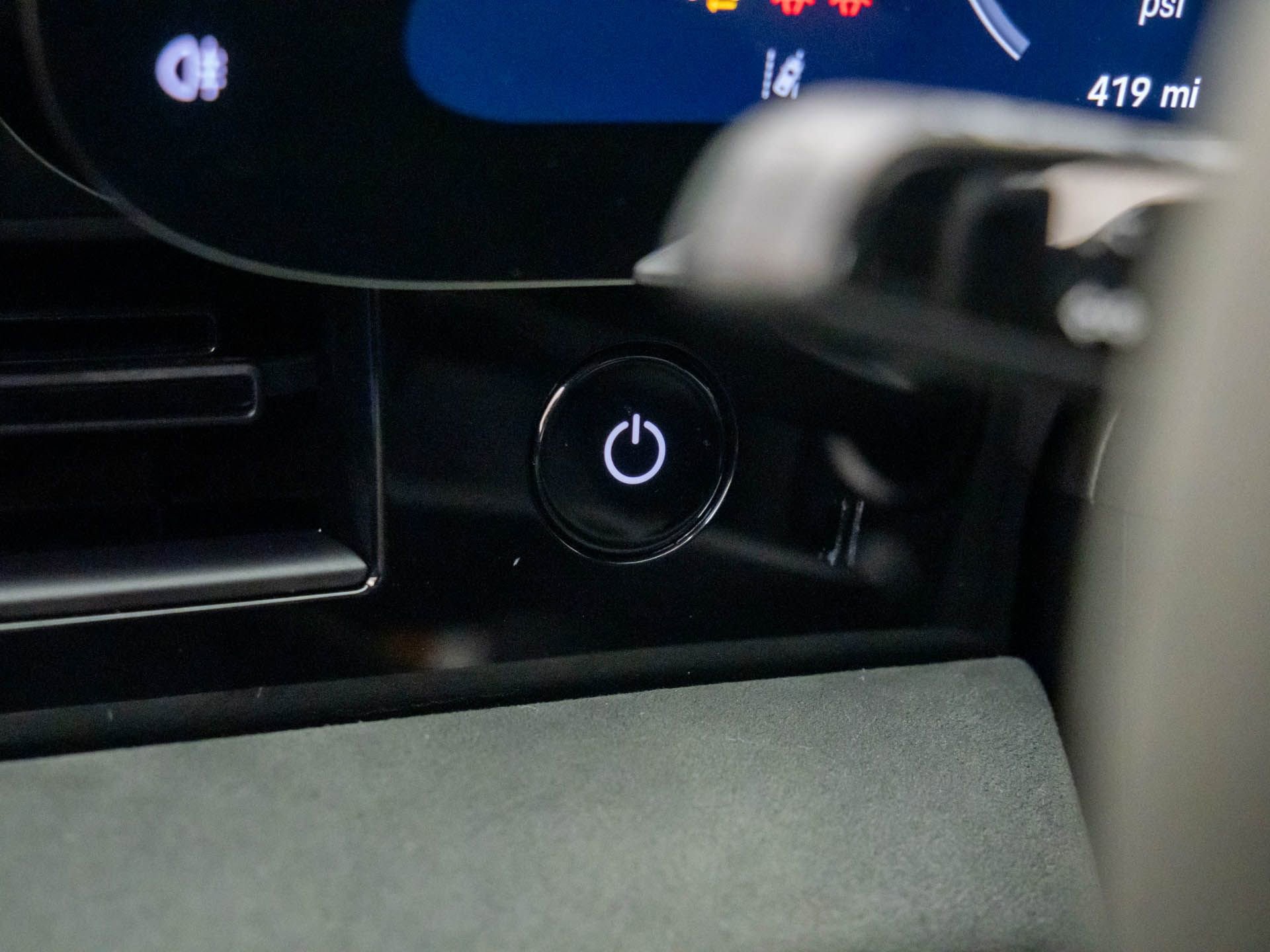 Certified 2025 Porsche Taycan Turbo GT image 27