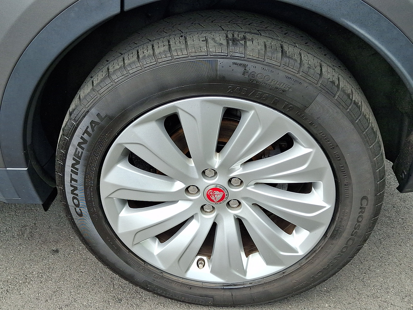 Certified 2020 Jaguar E-PACE SE AWD/4WD image 10