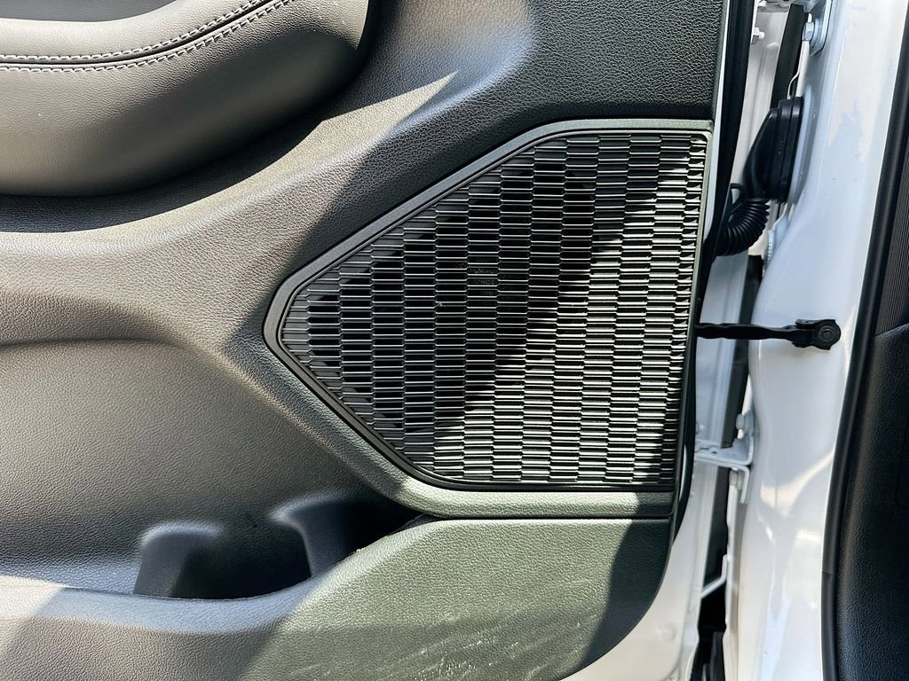 New 2026 Jeep Grand Cherokee Altitude image 21