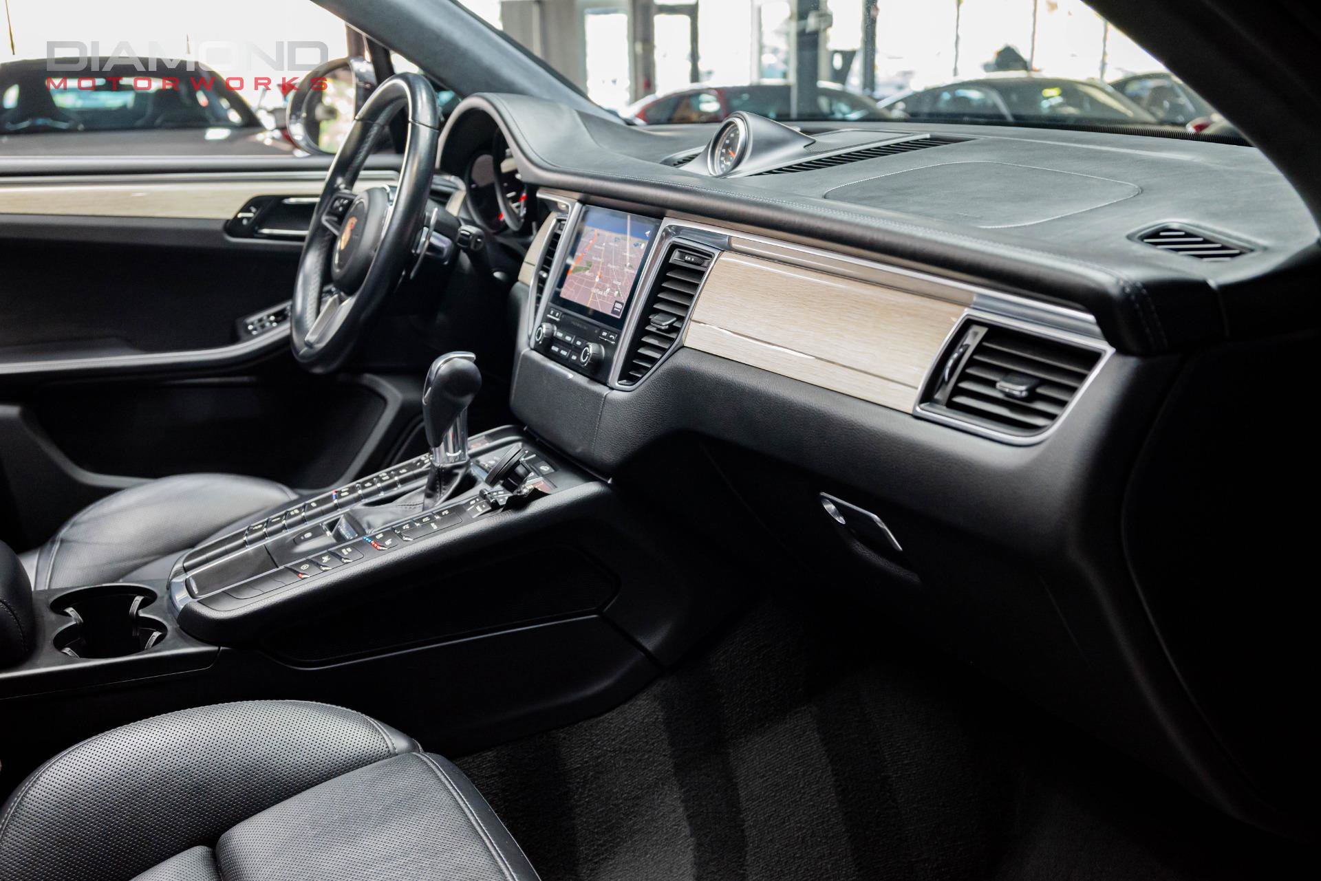 Used 2018 Porsche Macan Turbo image 94