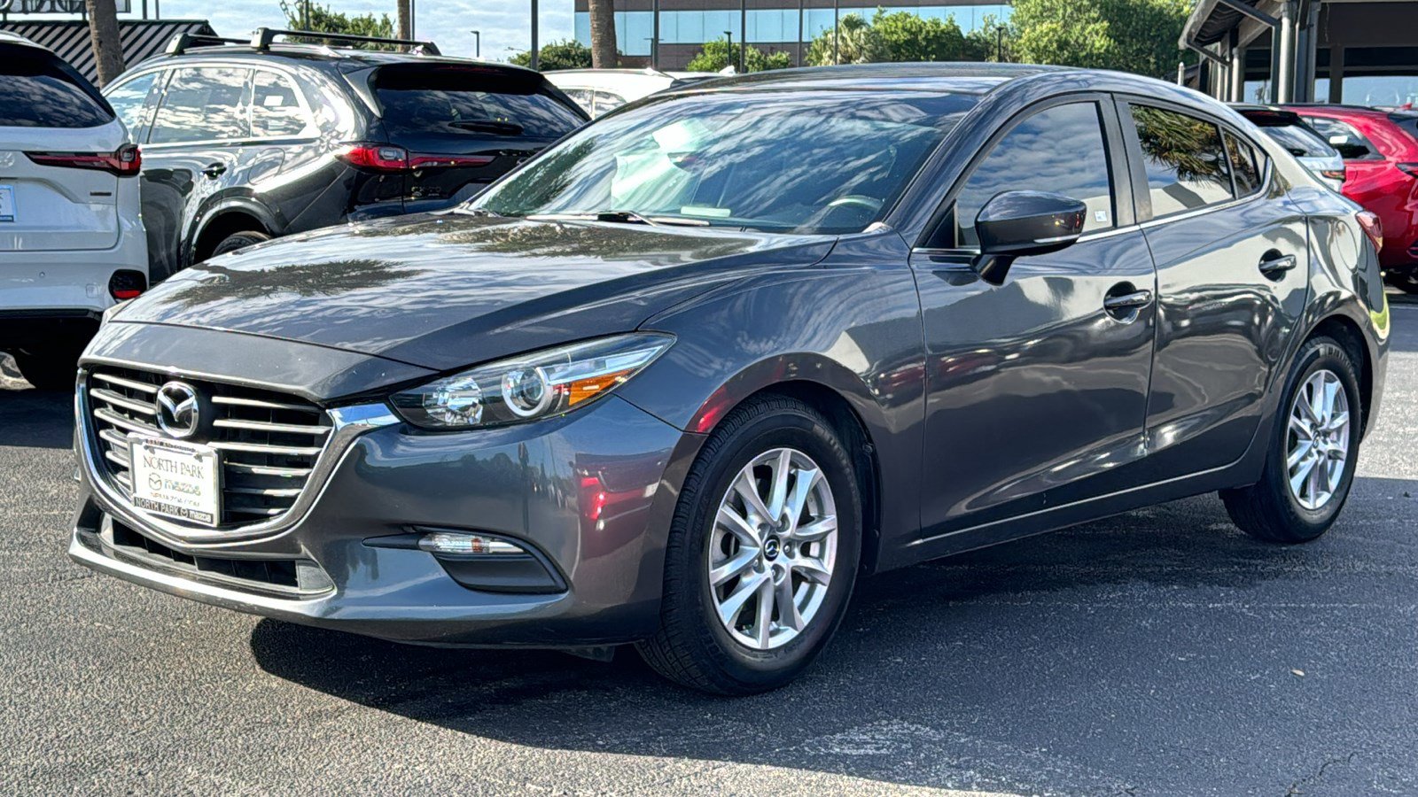 Used 2018 MAZDA MAZDA3 Sport w/ Preferred Equipment Package FWD image 4